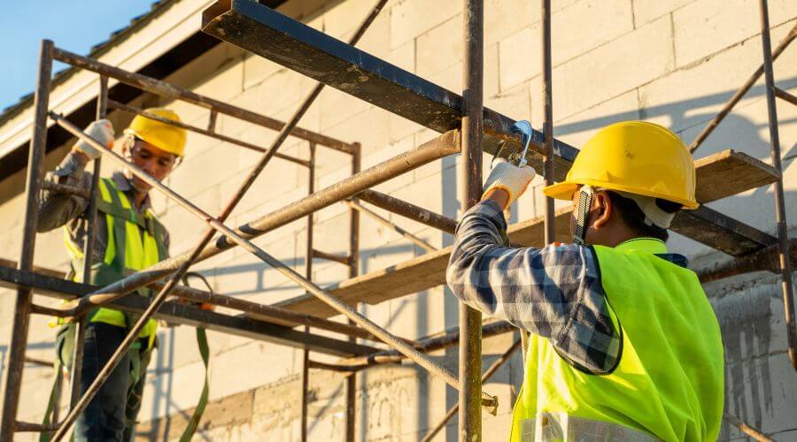 Expert flood damage restoration services in Edwardsport, IN